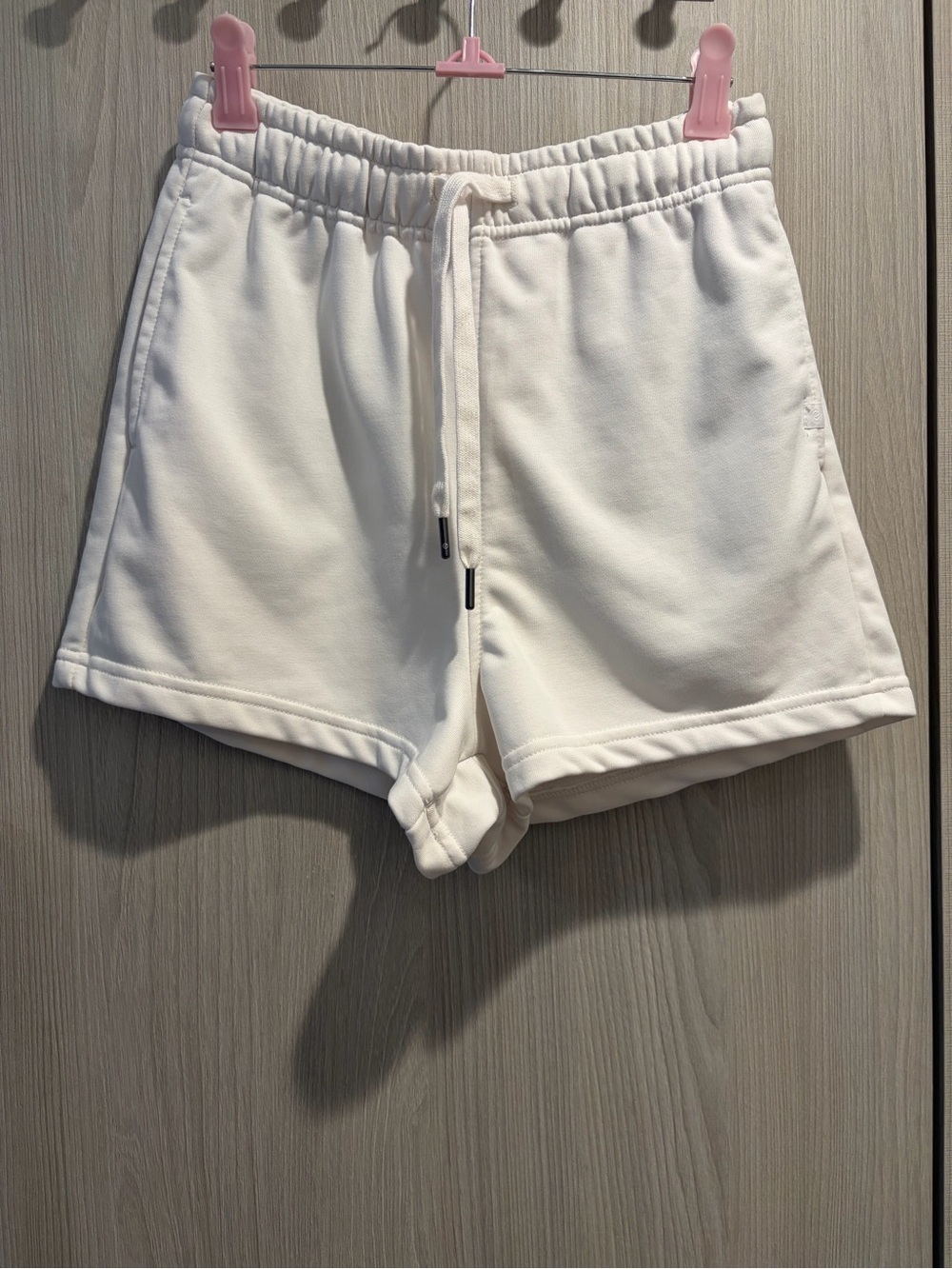 Glowmode White Drawstring Sports Shorts
